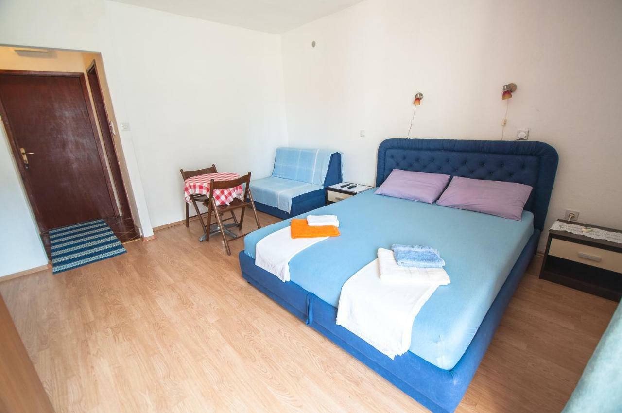 Apartments Milena Τίβατ Εξωτερικό φωτογραφία
