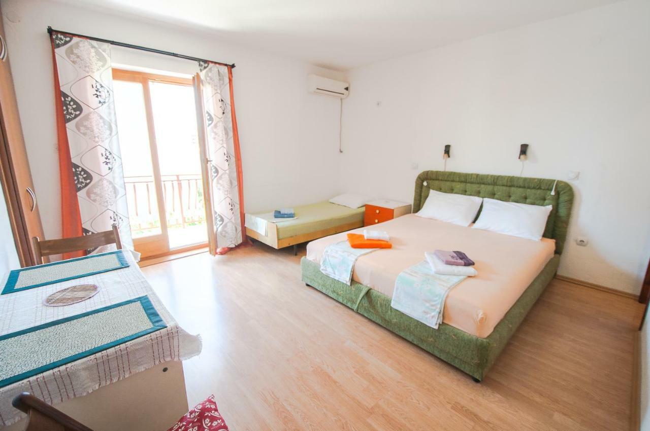 Apartments Milena Τίβατ Εξωτερικό φωτογραφία